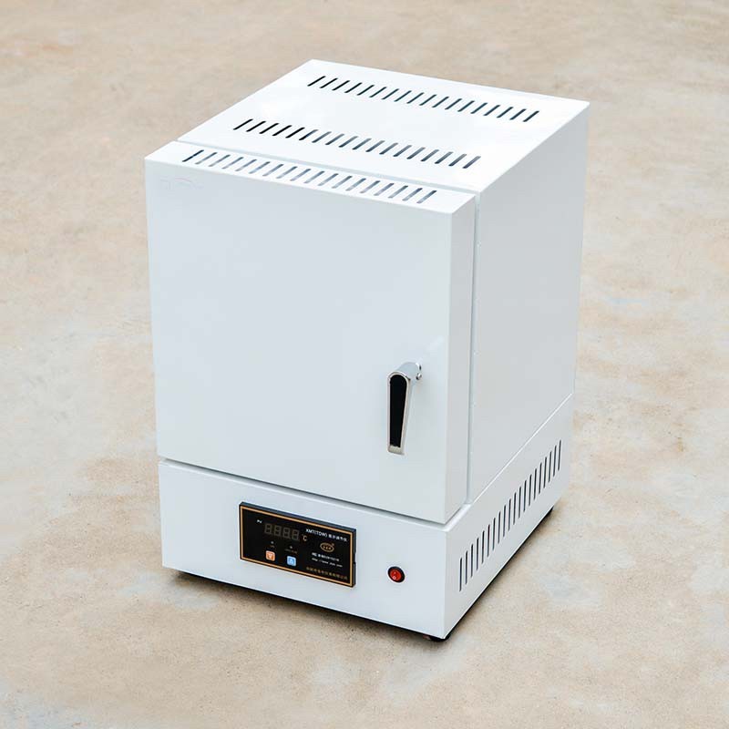 Precisión y potencia: el motor de la fabricación moderna con hornos de caja industriales