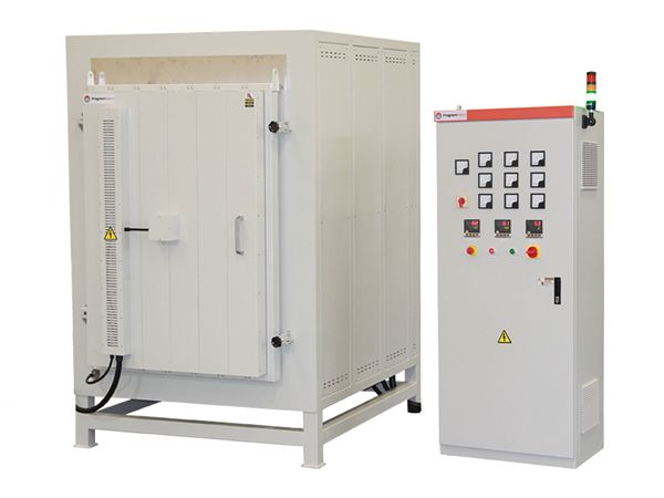 Explorar el valor central de los hornos de caja: una piedra angular fiable para un tratamiento térmico eficiente e investigación y desarrollo de materiales